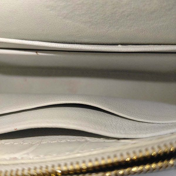 Hourglass Wallet On Chain Mini Calfskin White