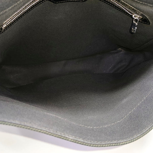 VIKTOR Calfskin Black