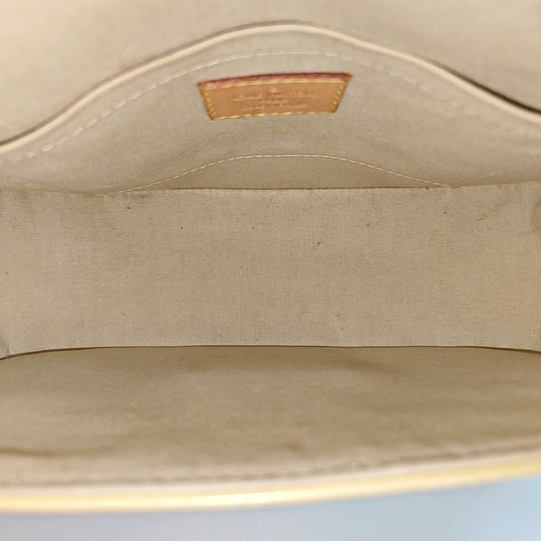 BELLFLOWER PM Patent Leather Beige