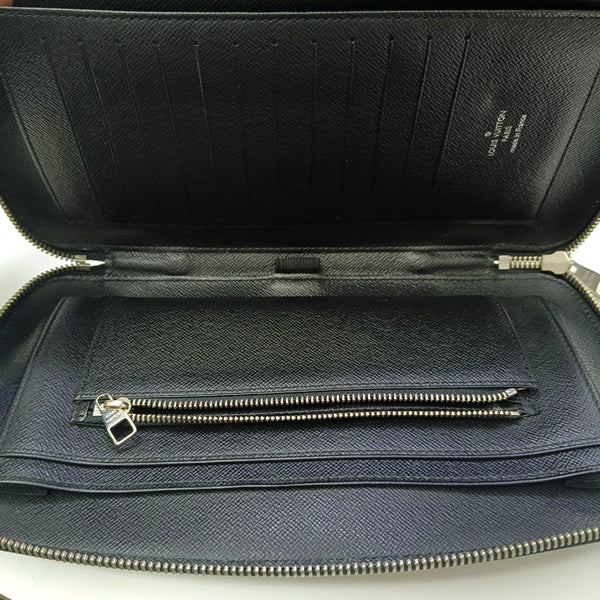 Damier Graphite Coated Canvas Clutch Gray