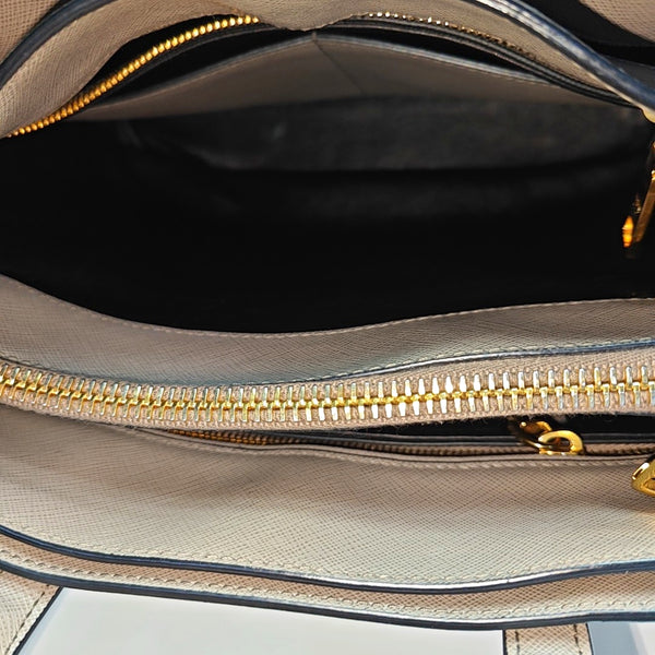 Esplanade Saffiano Calfskin Gray