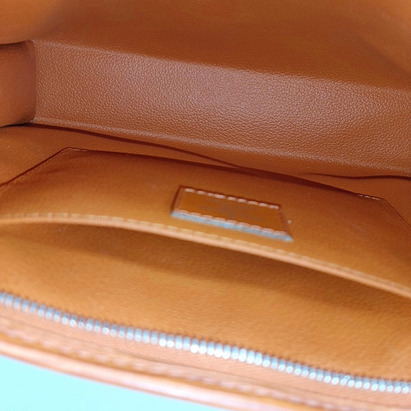 TOILET POCKET 26 Epi Orange