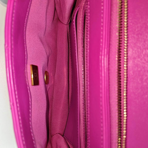 Authenticated pre-owned CLASSIC FLAP Quilted Lambskin Purple - Shoulder Bag at Looply