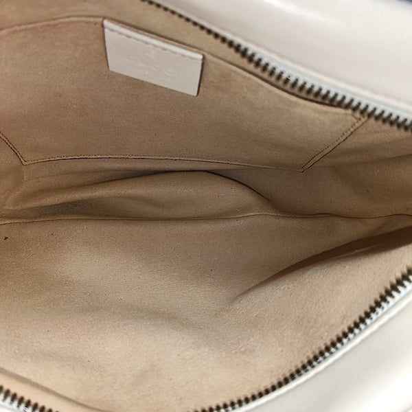 Authenticated pre-owned GG Marmont Small Quilted Calfskin White - Crossbody Bag at Looply