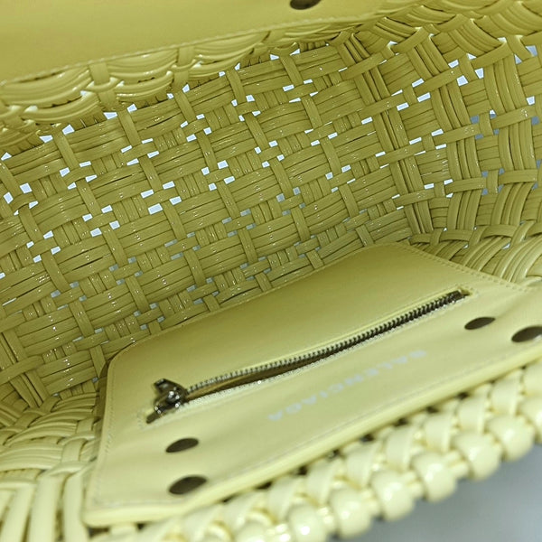 Bistro Special Material Yellow