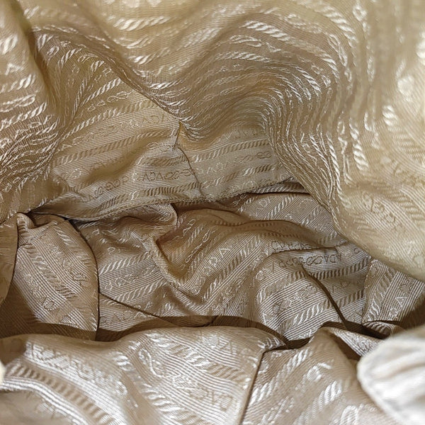 Re-Nylon Medium Nylon Beige