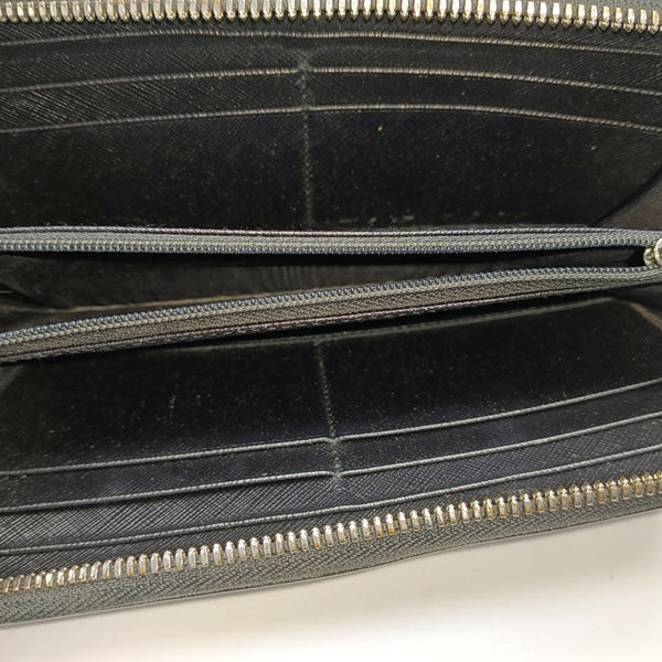 Authenticated pre-owned Gancini Calfskin Black Wallet - Wallet at Looply