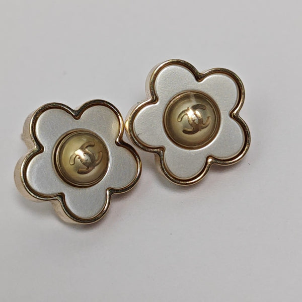 Metal Silver Stud Earrings