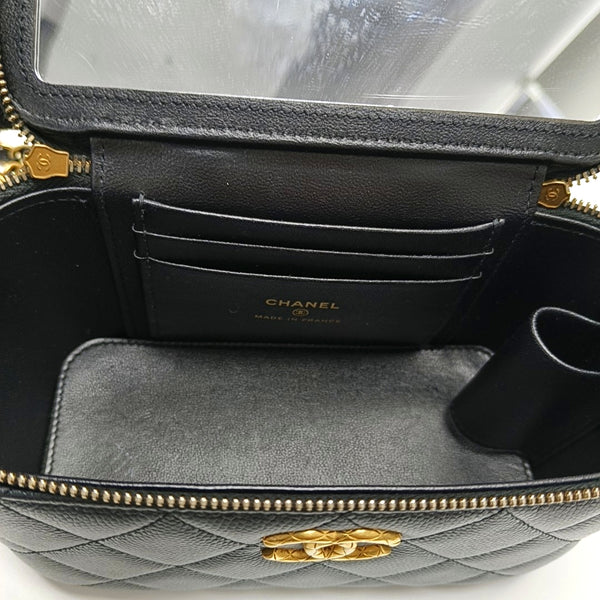 VANITY CASE Small Quilted Grained Calfskin Black