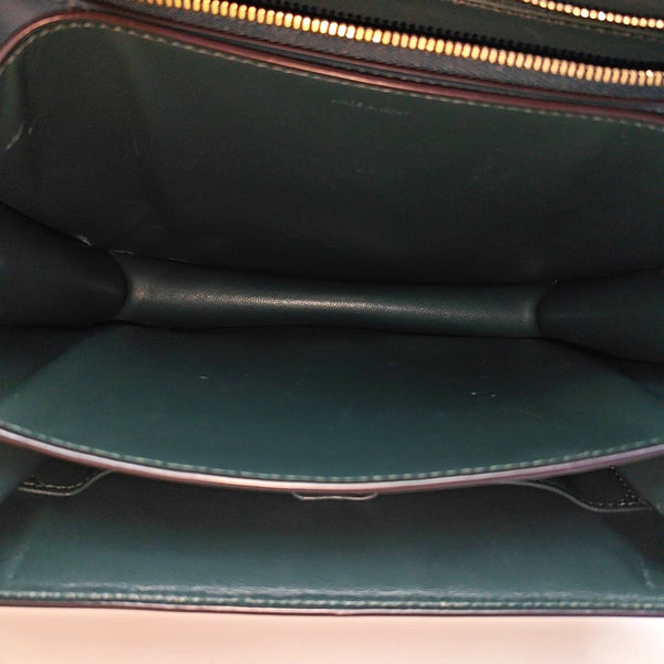 CLASSIC BOX Medium Calfskin Green