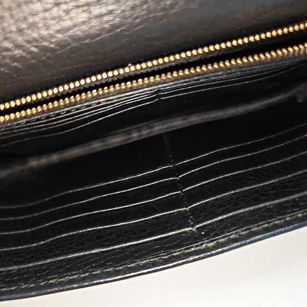 Authenticated pre-owned Interlocking G Calfskin Black - Crossbody Bag at Looply