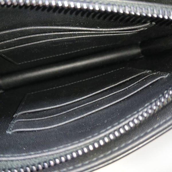 Authenticated pre-owned Dior Caro Cannage Calfskin Black - Shoulder Bag at Looply