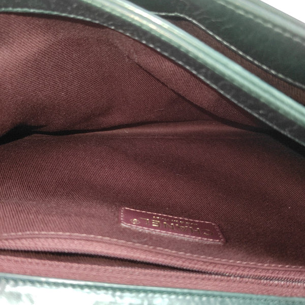 PREFECT EDGE Large Quilted Calfskin Green