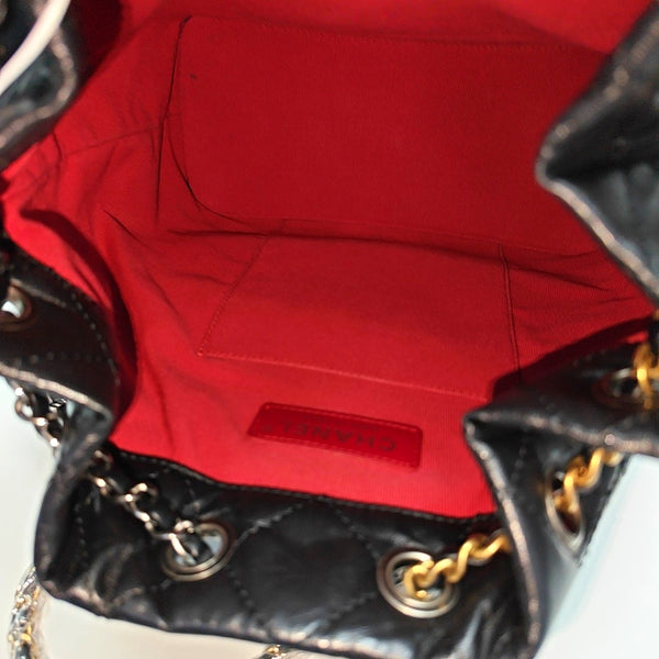 GABRIELLE Small Quilted Calfskin Black