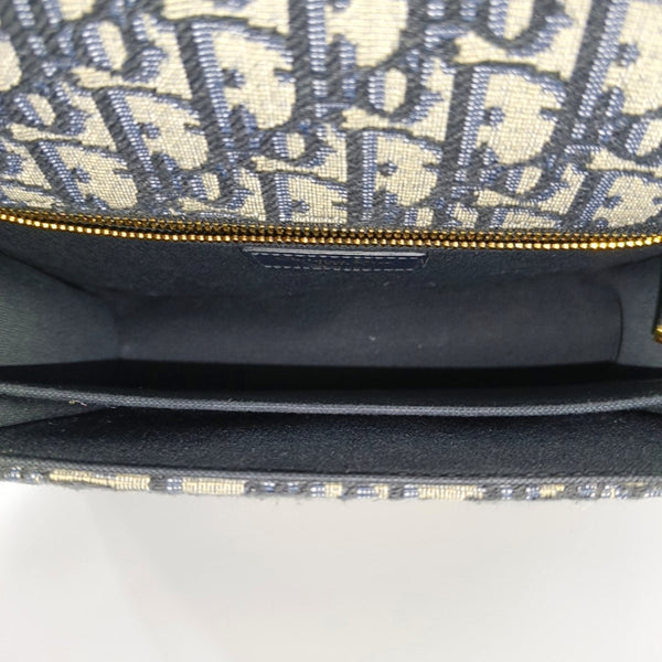 30 Montaigne Medium Oblique Canvas Blue