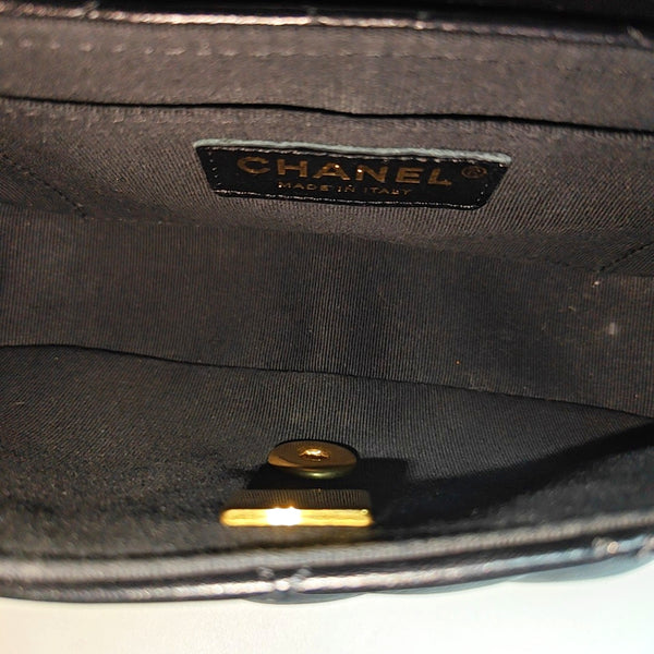 Quilted Lambskin Shoulder Bag Medium Black