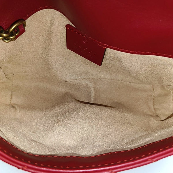 Authenticated pre-owned GG Marmont Mini Quilted Calfskin Red - Shoulder Bag at Looply