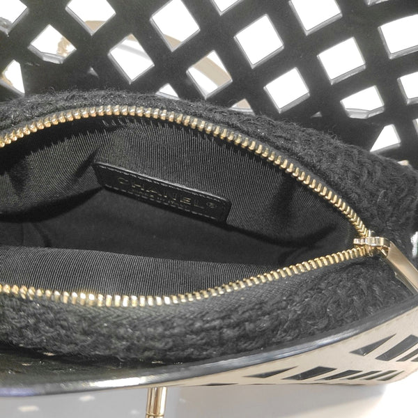 CLASSIC FLAP Calfskin Gold