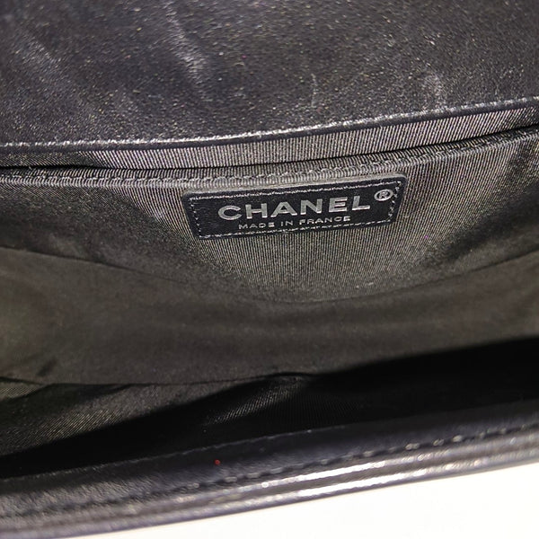 BOY CHANEL Medium Quilted Calfskin Black