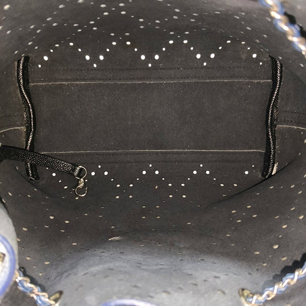 CC DRAWSTRING BUCKET Grained Calfskin Blue