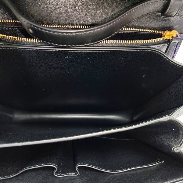 CLASSIC BOX Medium Calfskin Black