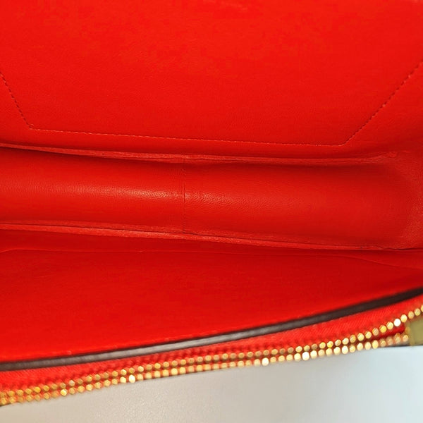 Authenticated pre-owned FRAME Medium Calfskin Red - Shoulder Bag at Looply