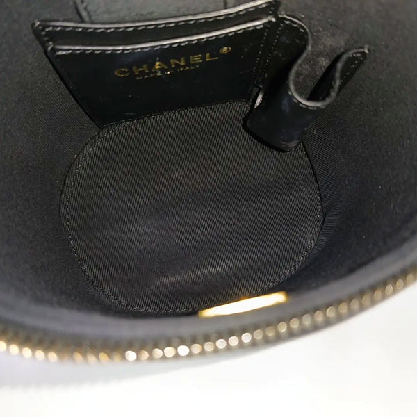 VANITY CASE Small Quilted Lambskin Black