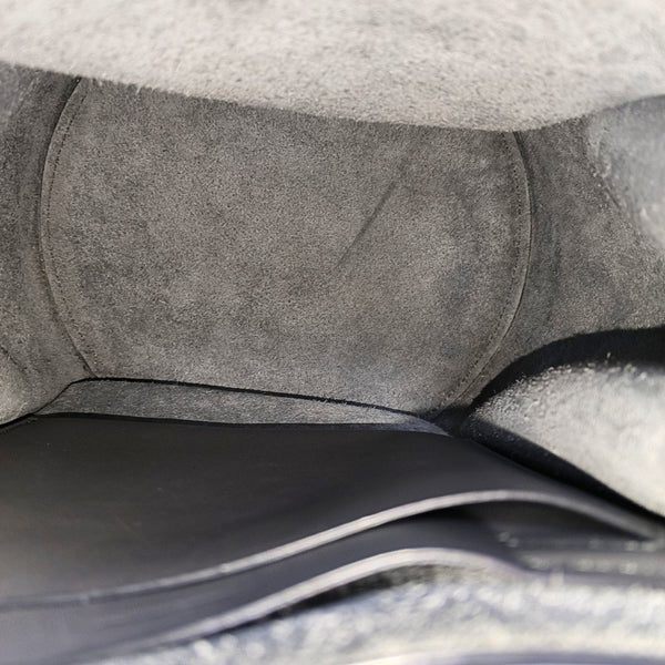 Authenticated pre-owned BIG BAG Calfskin Grey - Bucket Bag at Looply
