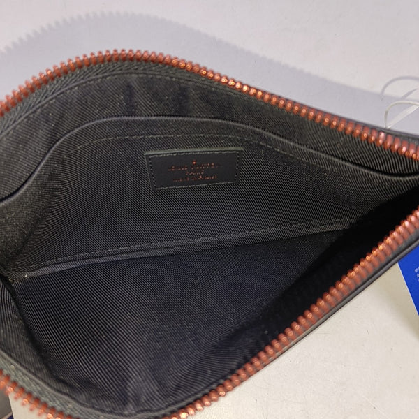 DISCOVERY PM Monogram Coated Canvas Black