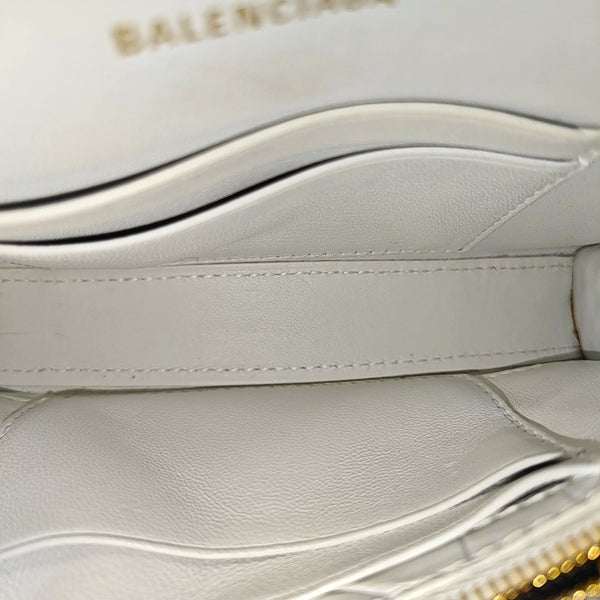 Hourglass Wallet On Chain Mini Calfskin White