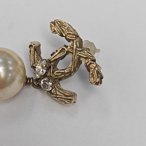 CC Logo Metal Gold Stud Earrings