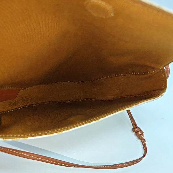 TRIANGLE Coated Canvas Brown