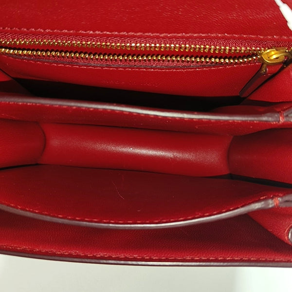 Authenticated pre-owned CLASSIC BOX Mini Calfskin Red - Crossbody Bag at Looply