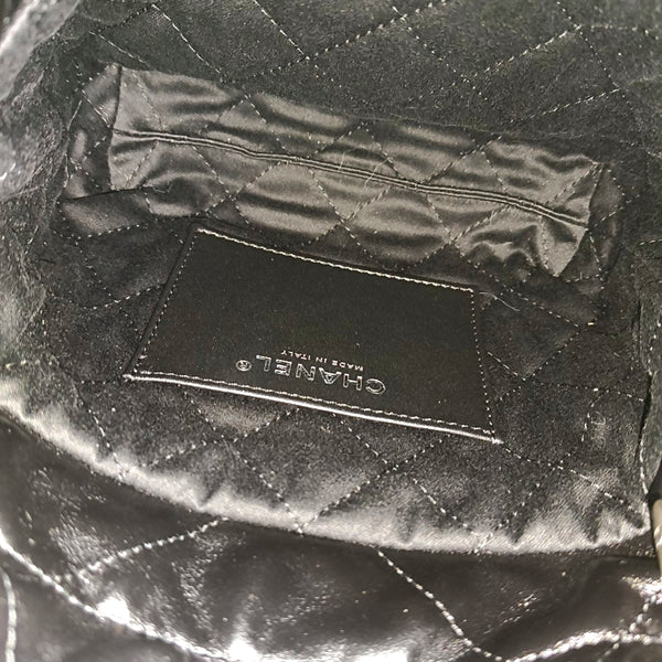 CHANEL 22 Mini Quilted Calfskin Black