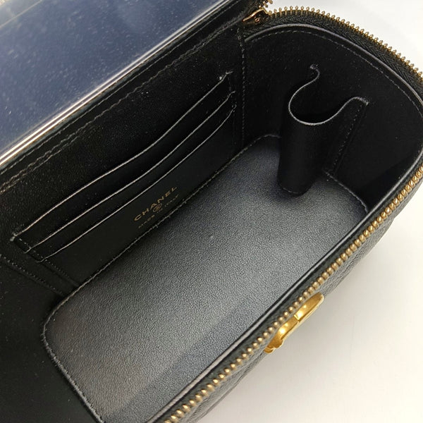 VANITY CASE Small Quilted Grained Calfskin Black