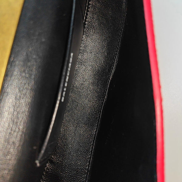 Opera Suede Red