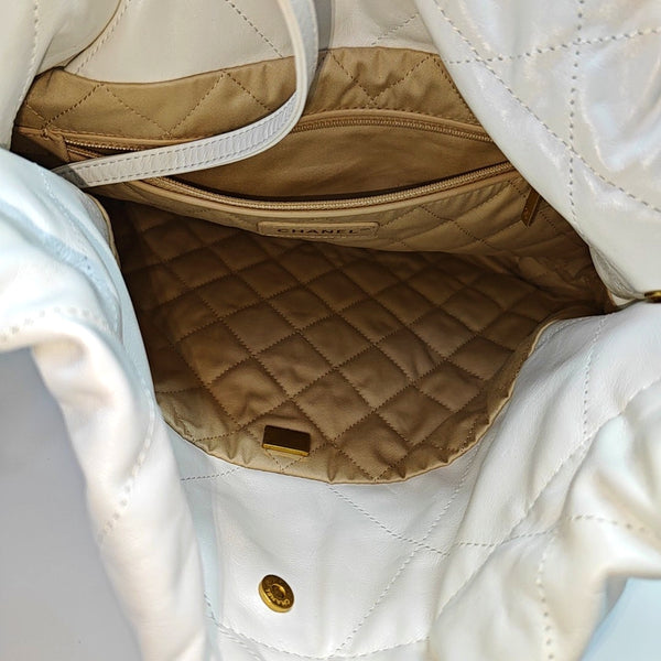 CHANEL 22 Small Quilted Calfskin White