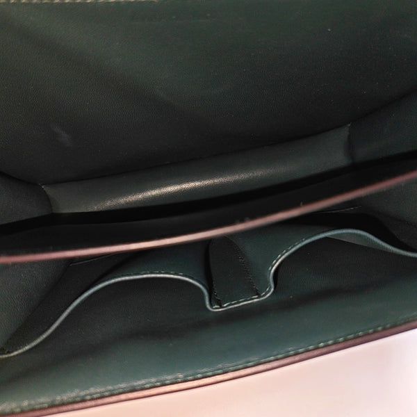 Authenticated pre-owned CLASSIC BOX Medium Calfskin Green - Shoulder Bag at Looply