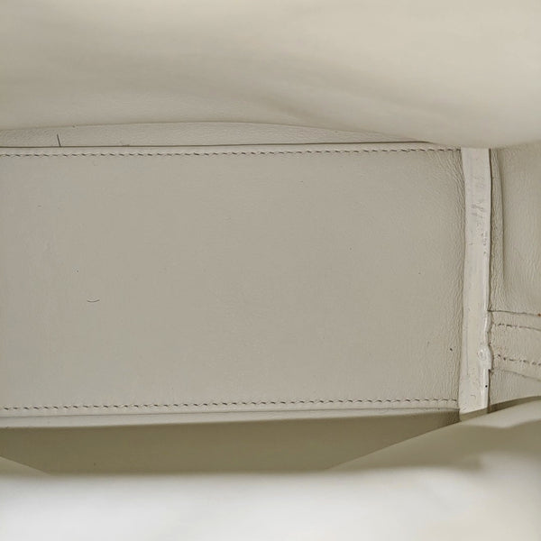 1 21 Evercolor White
