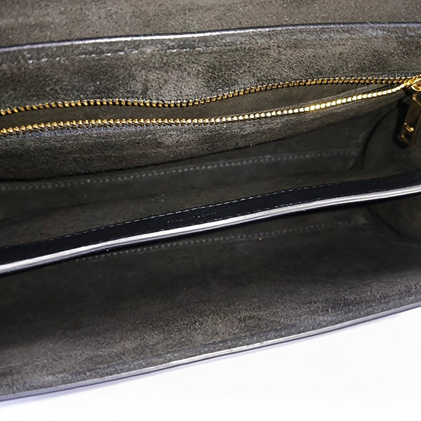 Authenticated pre-owned 16 Teen Calfskin Black - Shoulder Bag at Looply