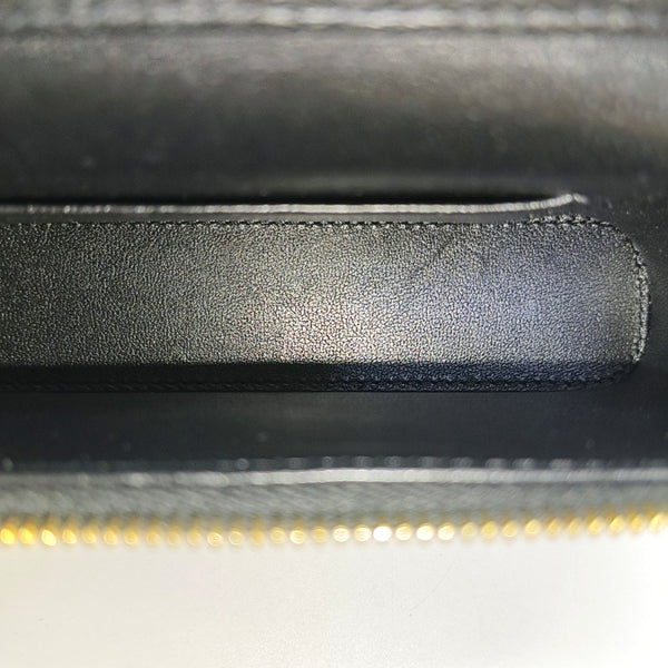VANITY CASE Small Quilted Lambskin Black