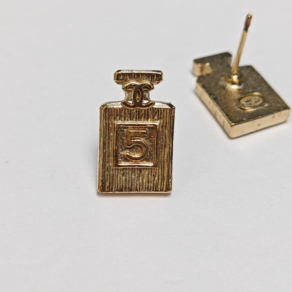 Metal Gold Stud Earrings