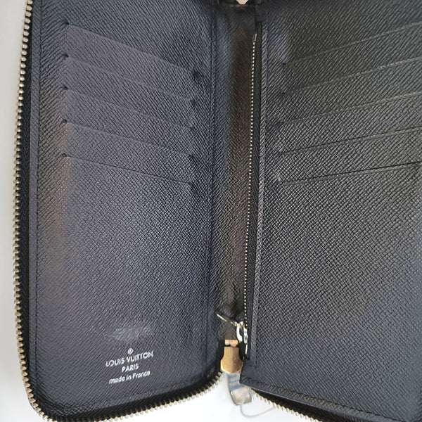 ZIPPY Damier Graphite Coated Canvas Gray
