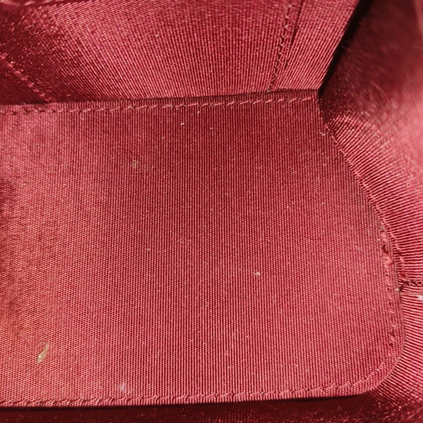 VANITY CASE Mini Quilted Lambskin Red