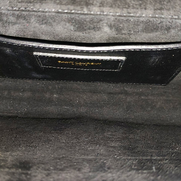 Authenticated pre-owned KATE Small Patent Leather Black - Clutch at Looply