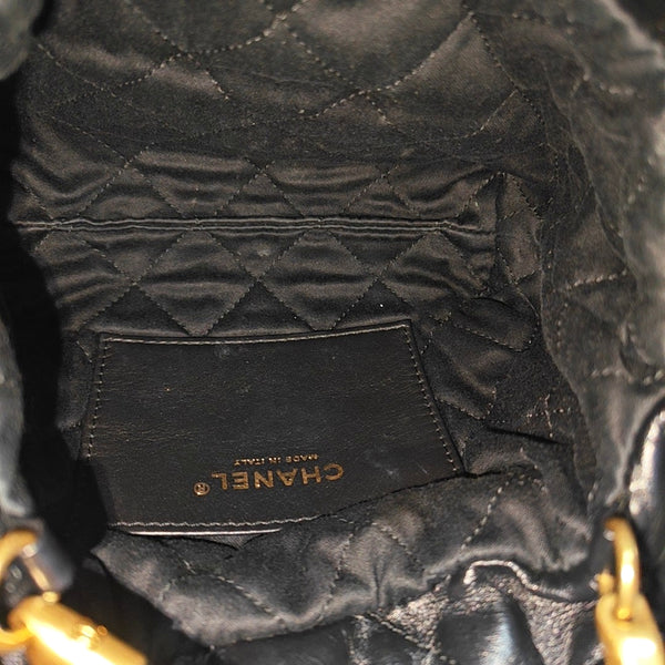 CHANEL 22 Mini Quilted Calfskin Black
