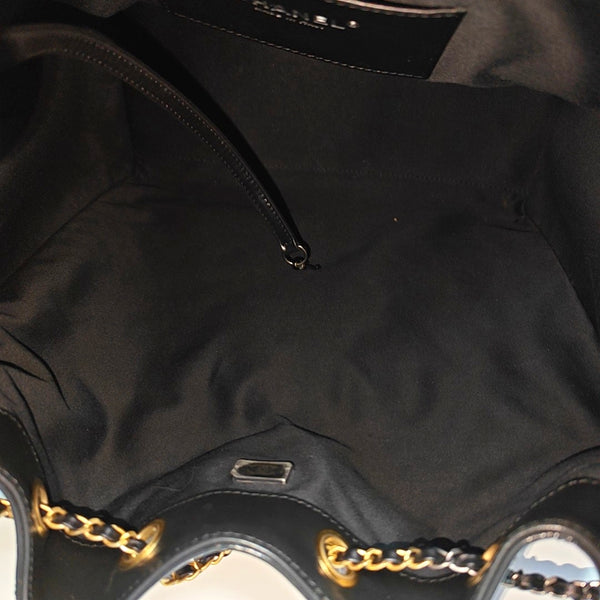 CHANEL 25 Medium Quilted Calfskin Black