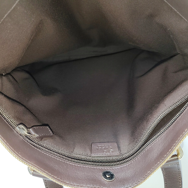 Canvas Brown