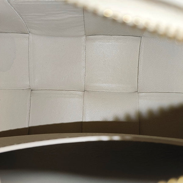Cassette Small Calfskin Beige