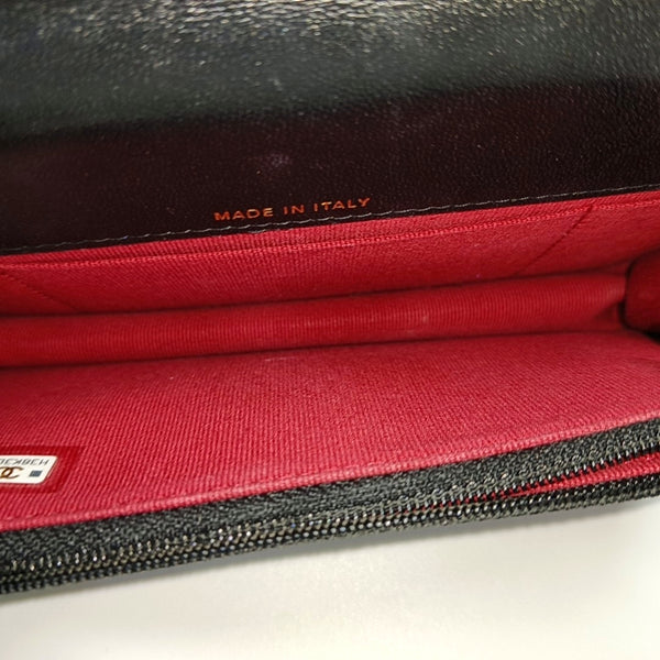 Authenticated pre-owned CHANEL 19 Quilted Lambskin Black - Belt Bag at Looply